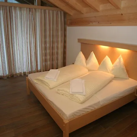 Alpesi faház Chic Wald In Pinzgau With Pool Wald im Pinzgau