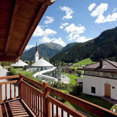 Alpesi faház Chic Wald In Pinzgau With Pool *