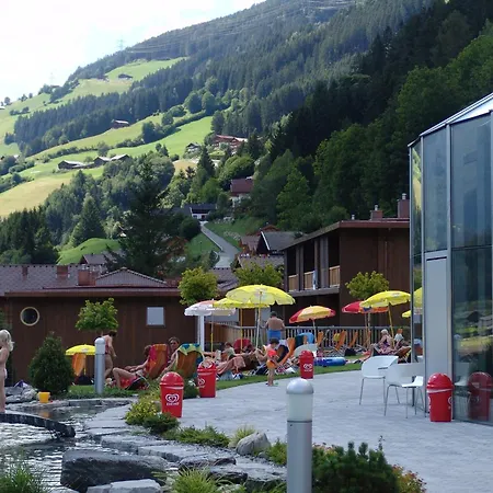 Alpesi faház Chic Wald In Pinzgau With Pool Wald im Pinzgau